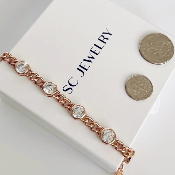 LAST ONE 🔥 Round Zircon Thick Chain Bracelet | 18K Gold Plated Luxury Jewelry - Picture 5 of 10